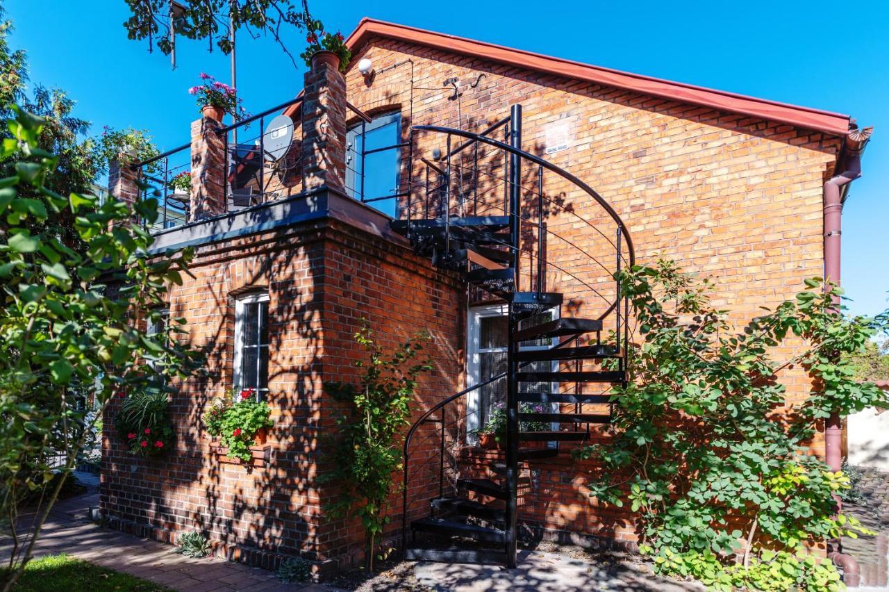Gostynin Garden Apartment III Buitenkant foto
